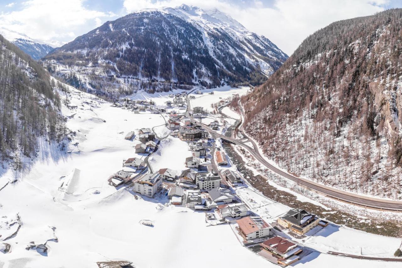 Garni Oetztal Rooms & Aparts Зёльден Экстерьер фото